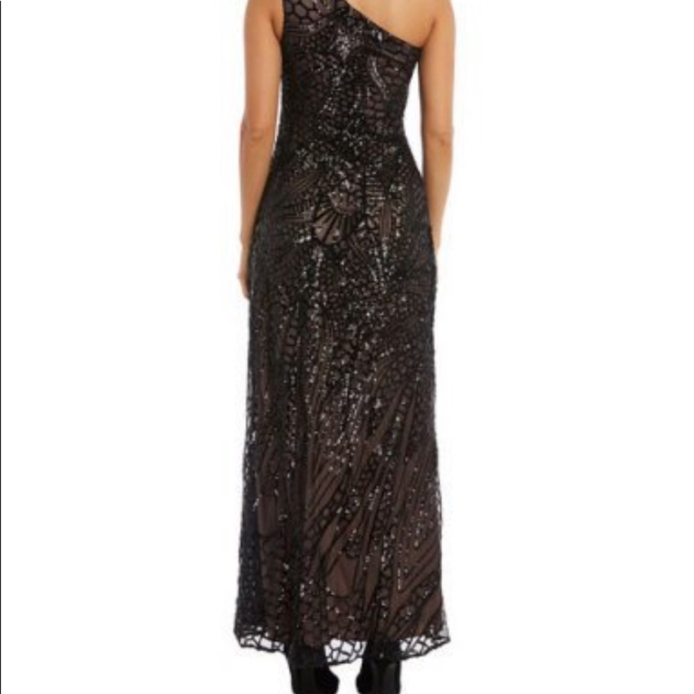 Long one shoulder sequin Black dress